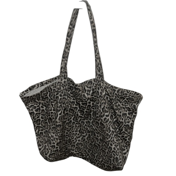 Stradivarius Leopard Print Tote Bag – Spacious & Stylish - Picture 2 of 12